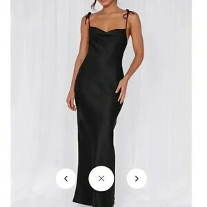 NWT HELLO MOLLY The Penelope Cowl Satin Maxi Dress Black Size M